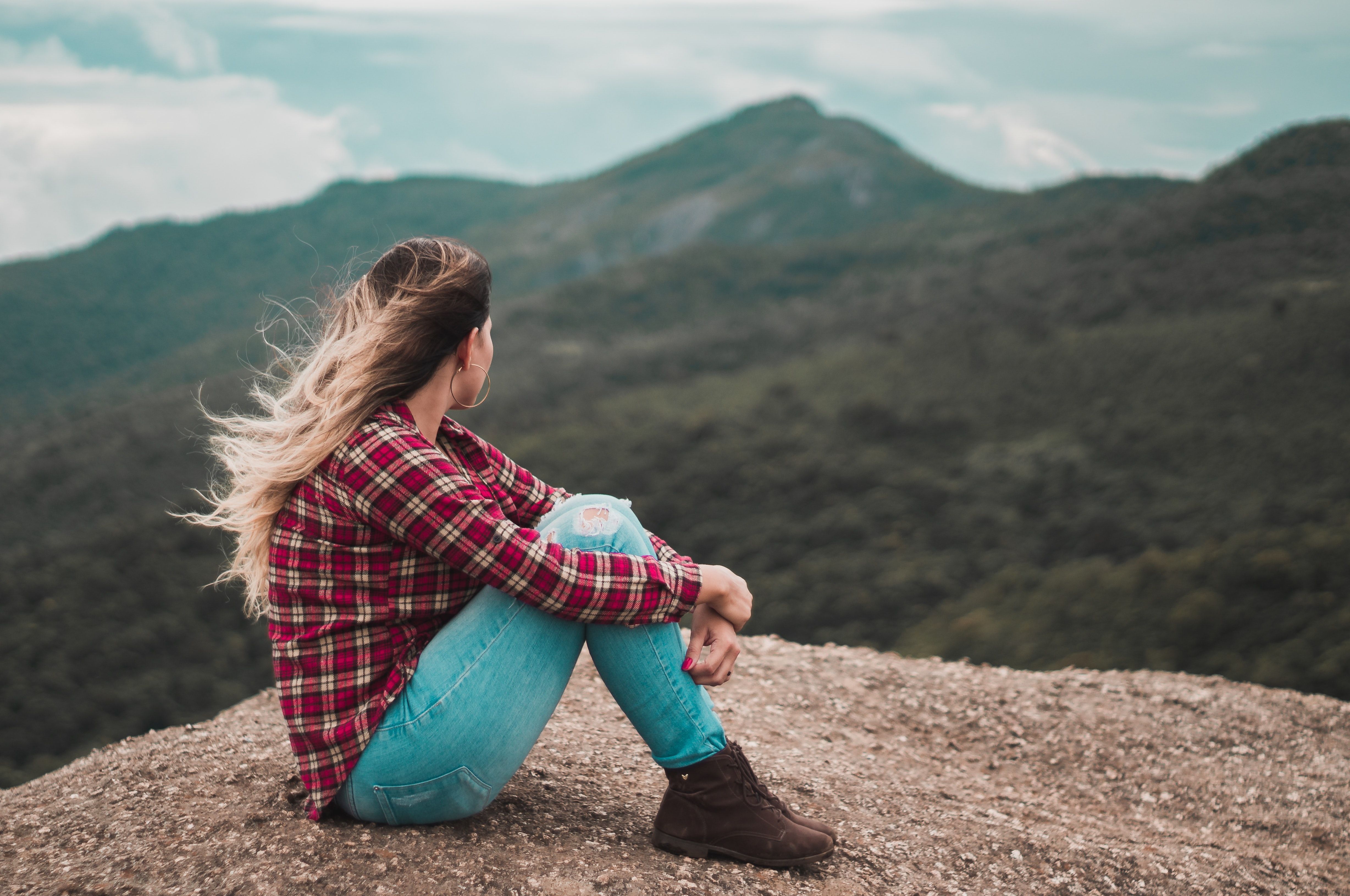 girl looking at view.jpg